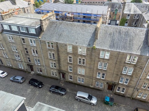 View Full Details for Flat 2, 3, Malcolm Street, Dundee