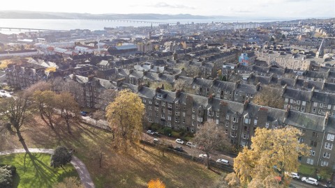 View Full Details for 3/R, 12 Baxter Park Terrace, Dundee