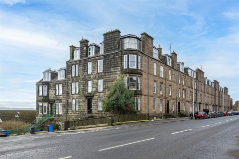 View Full Details for 2/2 358, Perth Road, Dundee