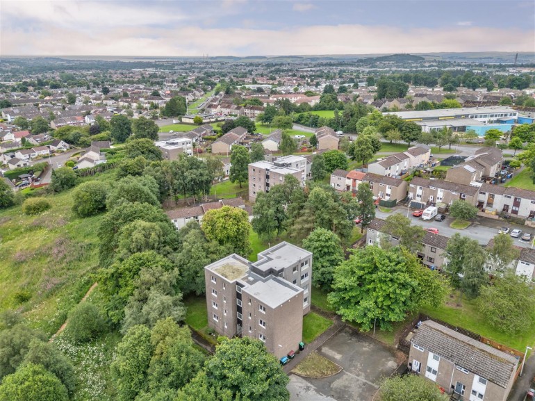 17, Kinneff Crescent, Dundee