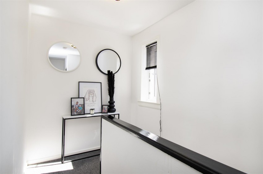 Images for Finlaggan Crescent, Dundee