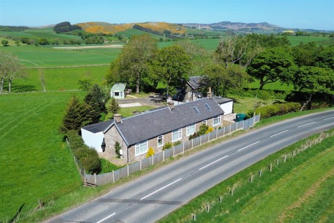 View Full Details for Ledyatt Cottage, Lundie
