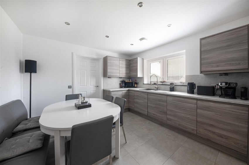 Images for Grayhaugh Wynd, Dundee