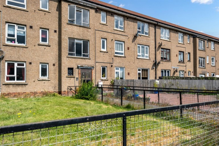 8F, Ballindean Road, Dundee