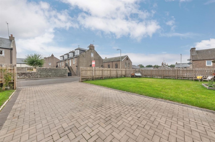 Images for Castle Street, Newtyle