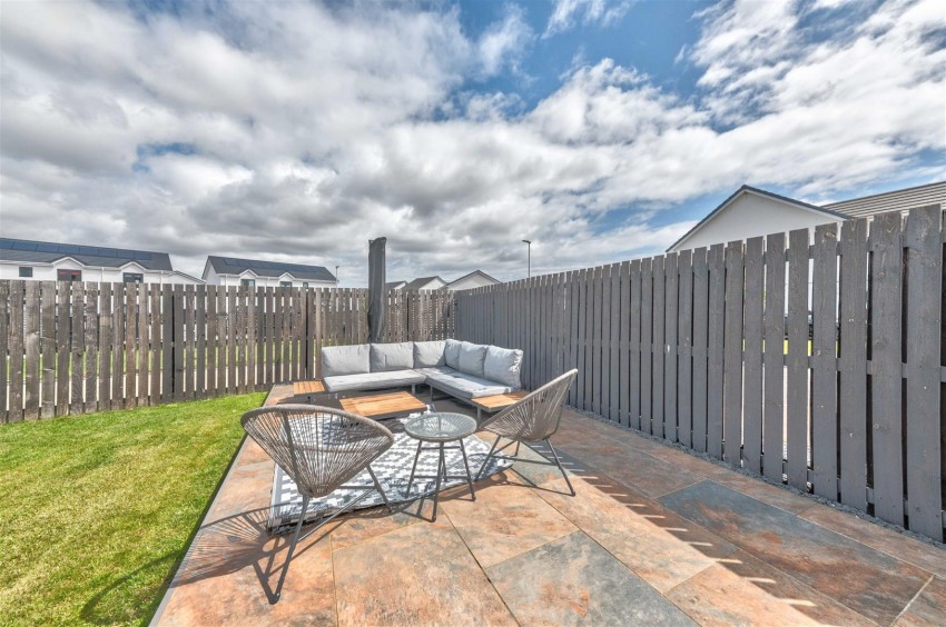 Images for Greenfield Crescent, Dundee