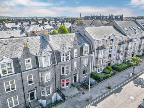 View Full Details for 3L, 127, Union Grove, Aberdeen