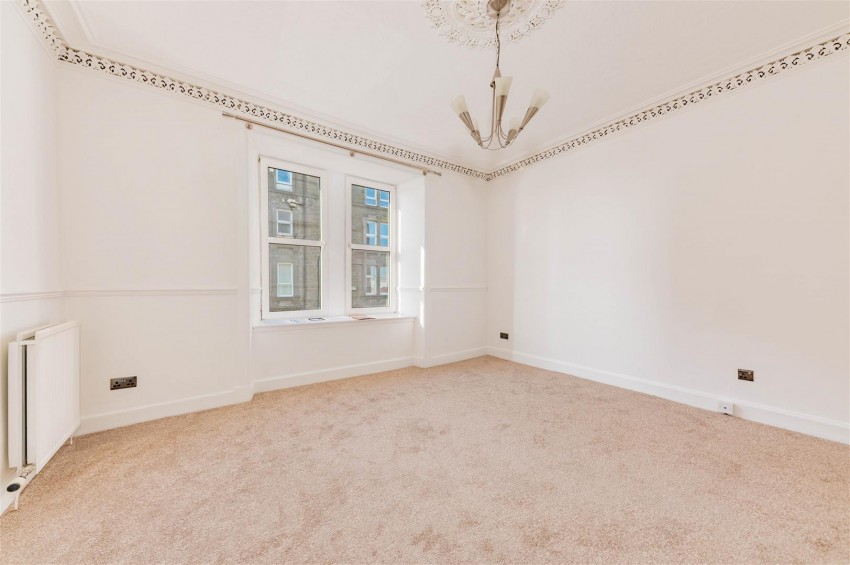 Images for 107 Clepington Road, Dundee