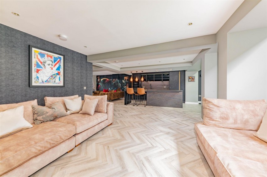 Images for Angus Crescent, Monifieth, Dundee
