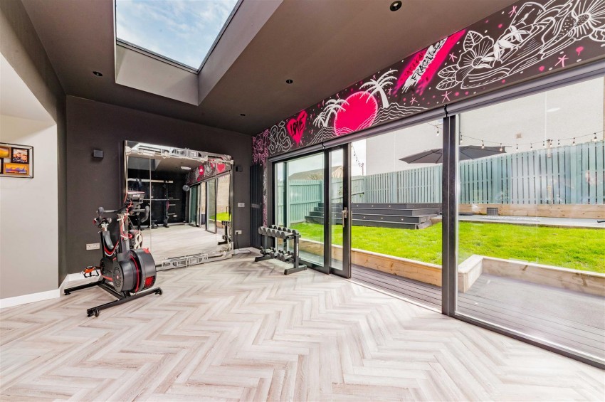 Images for Angus Crescent, Monifieth, Dundee