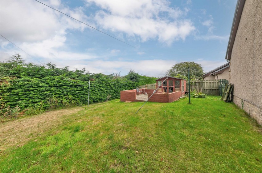 Images for Rose Hemming Place, Letham