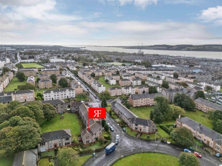 Images for Fleming Gardens East, Dundee