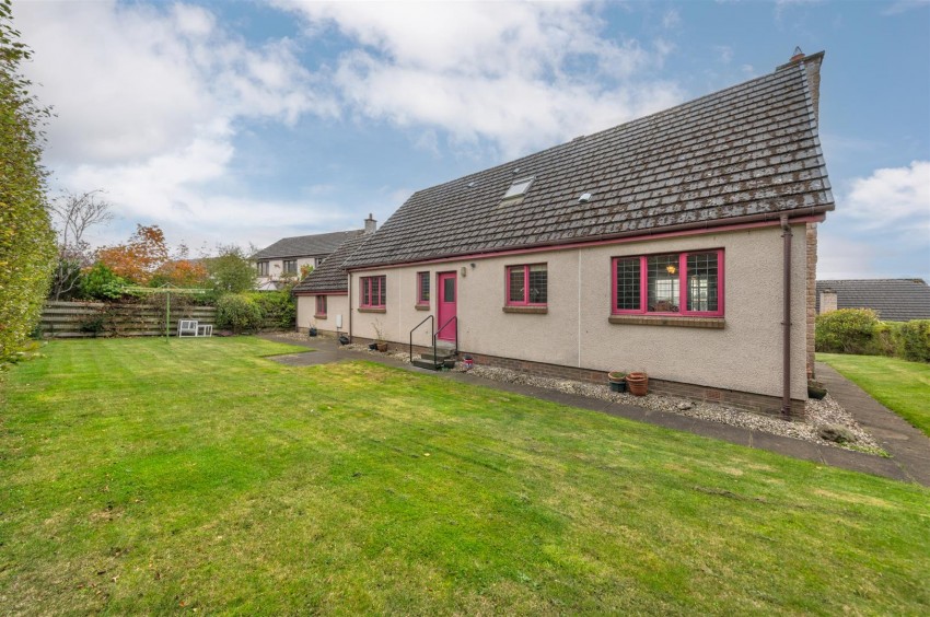 Images for Stiven Crescent, Kirriemuir