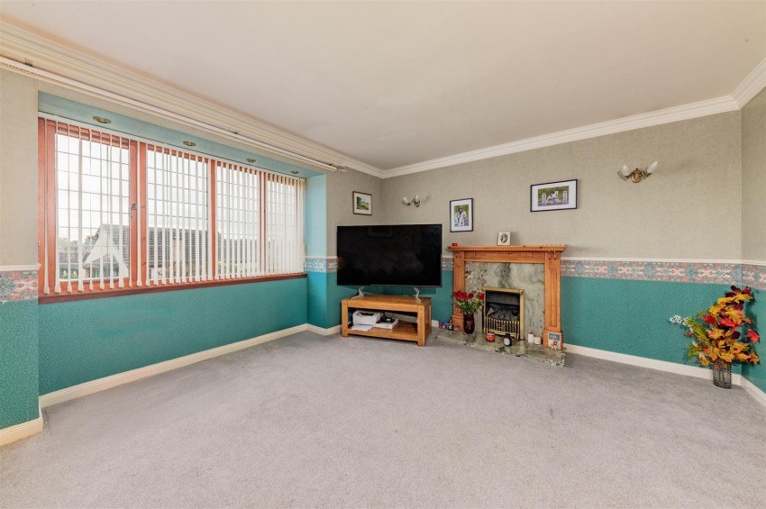 Images for Stiven Crescent, Kirriemuir