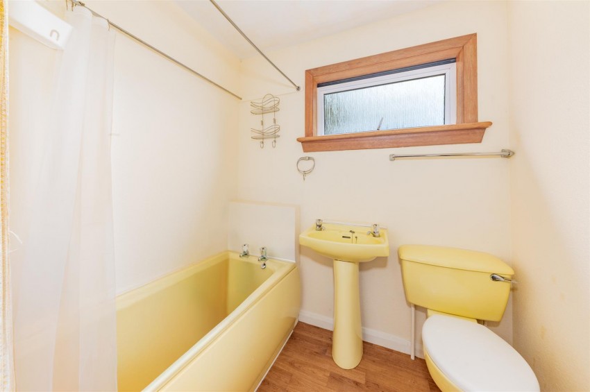 Images for Woodland Way, Kingoodie, Invergowrie, Dundee