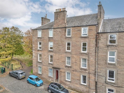 View Full Details for 2/2, 9 Ellen Street, Dundee