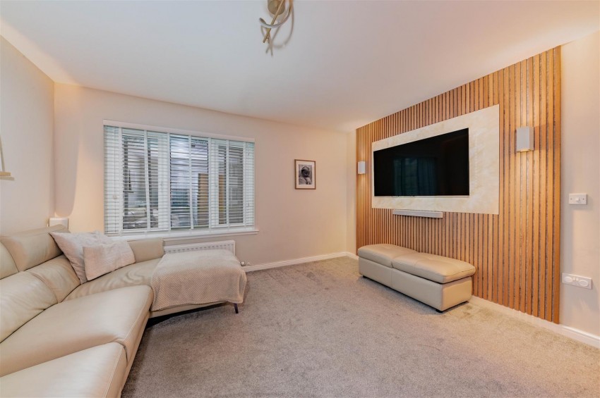 Images for Greenfield Crescent, Dundee