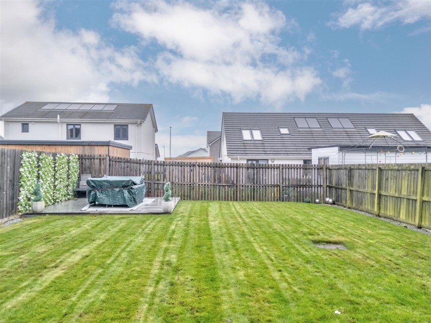 Images for Greenfield Crescent, Dundee