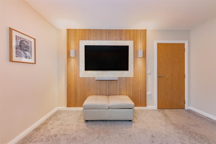 Images for Greenfield Crescent, Dundee