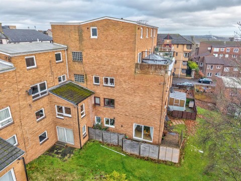 View Full Details for 2, Kinghorne Court, Dundee