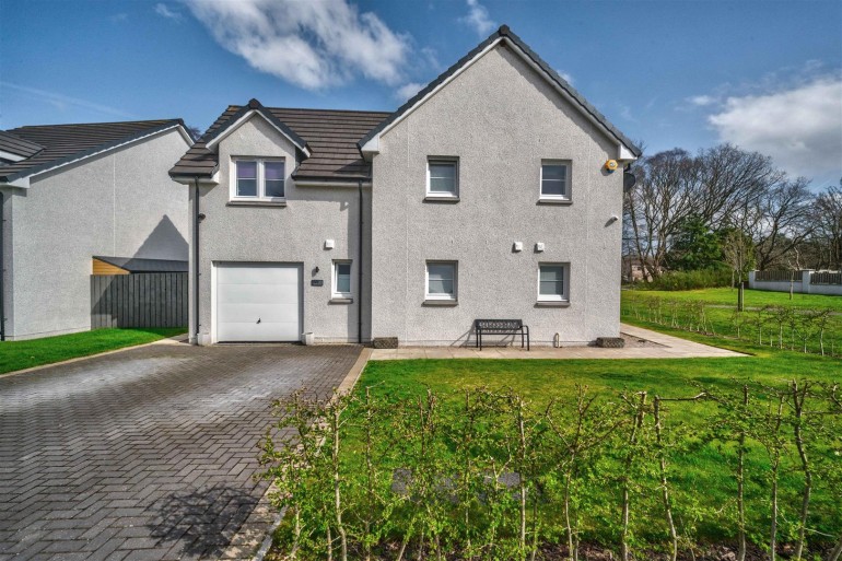 25, Harper Avenue Dundee