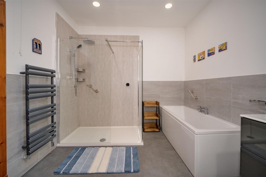 Images for Old Craigie Road, Dundee