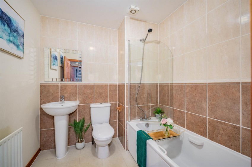 Images for Ballumbie Gardens Dundee