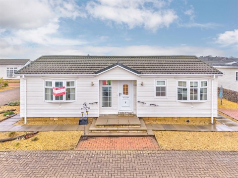 View Full Details for 8, Basin View Crescent, Montrose