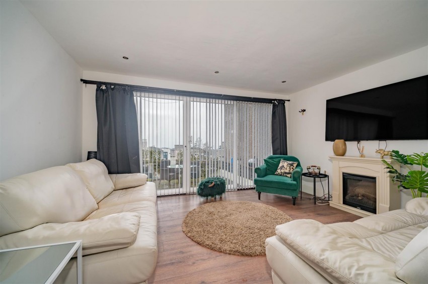 Images for Tweed Crescent, Dundee