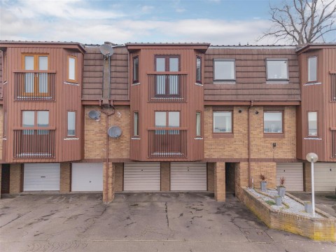View Full Details for 10, Ogilvie Court, Broughty Ferry, Dundee