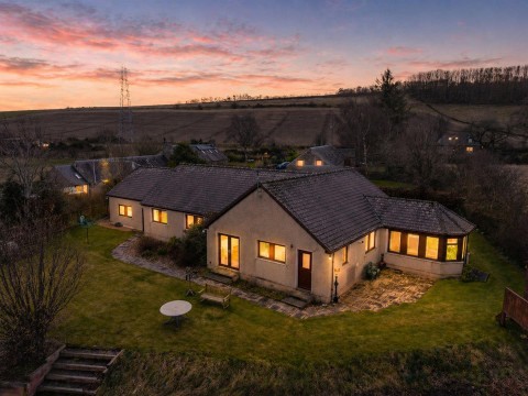 View Full Details for Maryfield Farm Bungalow, Rosemill Road, Bridgefoot, Dundee