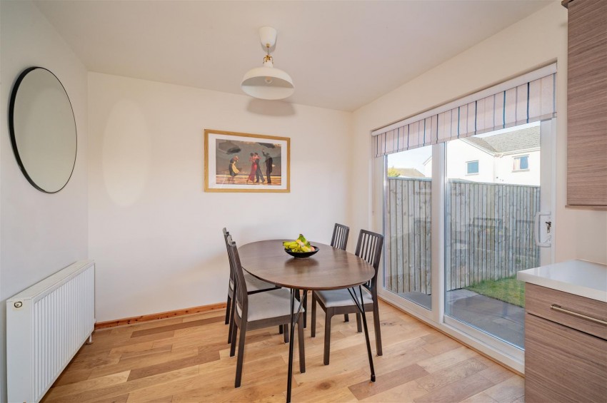 Images for Black Devon Place, Inchture, Perth