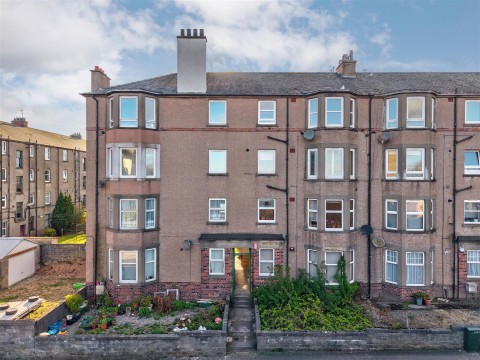 View Full Details for Flat G, 4, Cardross Street, Dundee