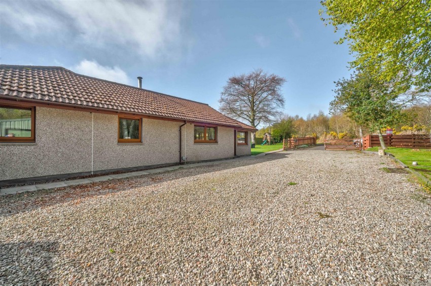 Images for Redroofs, Balgavies, Forfar