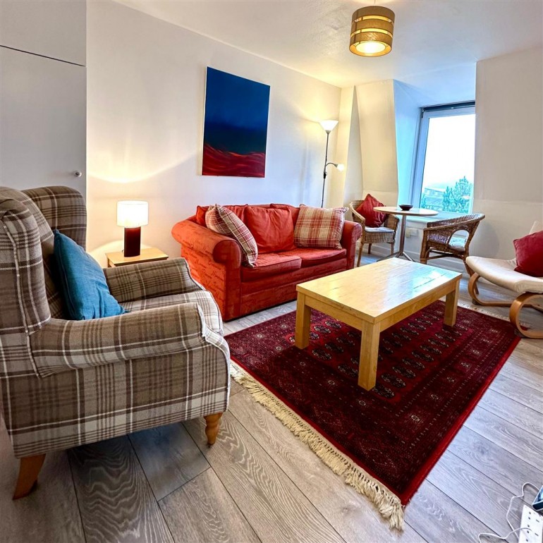 Flat 15, 100, Victoria Road, Dundee