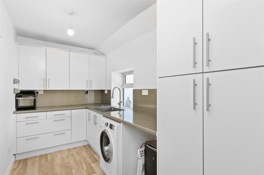 Images for Ledyatt Cottage Lundie
