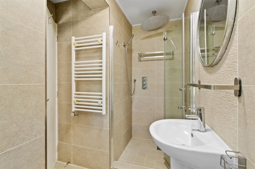Images for Ledyatt Cottage Lundie