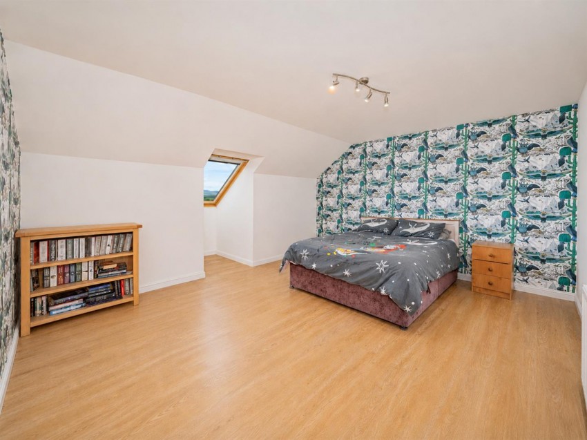 Images for Eassie, Forfar