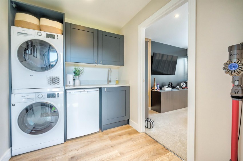 Images for Carnbane Drive, Broughty Ferry, Dundee
