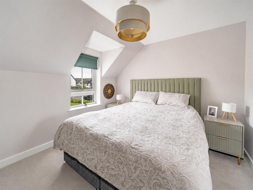 Images for Grayburn Loan, Dundee