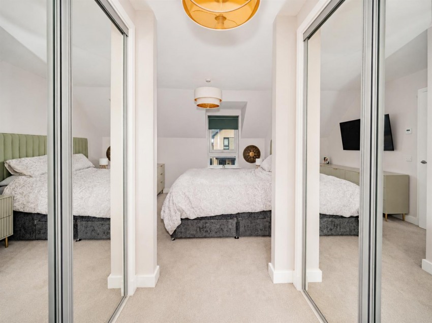 Images for Grayburn Loan, Dundee