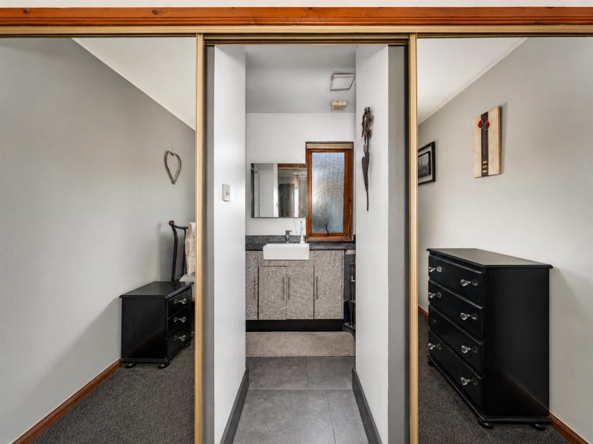 Images for Atholl Glen Yard, Dundee
