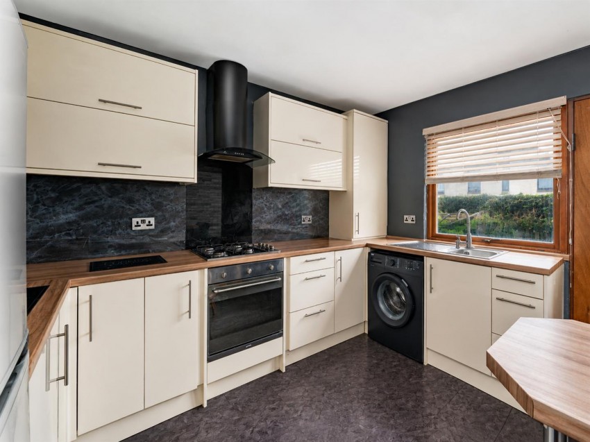 Images for Atholl Glen Yard, Dundee