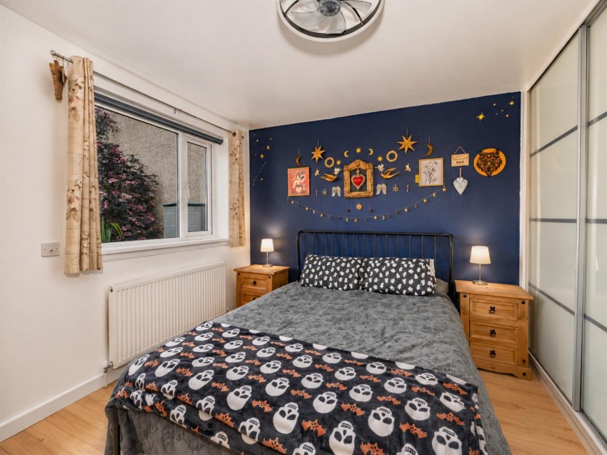 Images for Back Park, Kettlebridge, Cupar